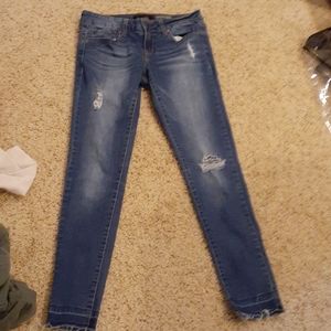 aeropoatale ripped jeans